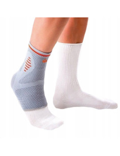 Sportowy ściągacz stawu skokowego z silikonowymi pelotami Orliman Sport OS6240 2