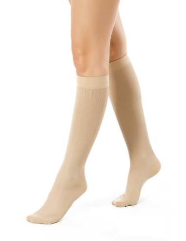 Damskie skarpety podróżne przeciwżylakowe i przeciwzakrzepowe o stopniowanym ucisku CCL1 Pani Teresa Travel