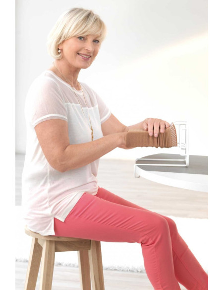 Przyrząd pomoc do zakładania rękawów uciskowych medi Arm Butler