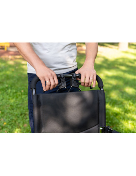 Wózek inwalidzki stalowy z funkcją transportową  i uchwytem do przewożenia Timago Mobil-Tim Plus